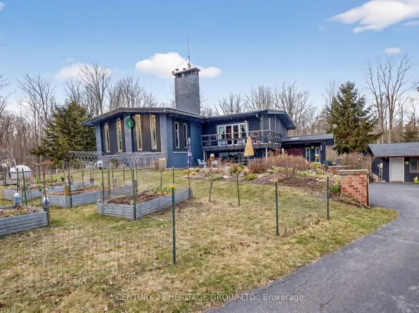 4074 Saint Johns Side Rd, Whitchurch Stouffville, ON L4A 2T7