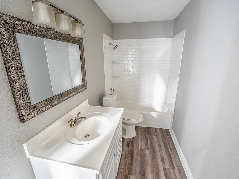 1400 Park Ave #B1 — Photo 4