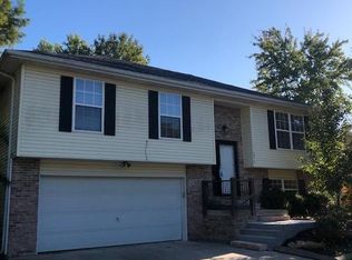 2212 Maricopa Dr, Columbia, MO 65201