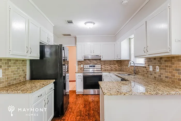 195 Dogwood Cir — Photo 6