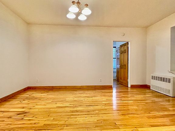3rd image of 303 W 92nd St #1F