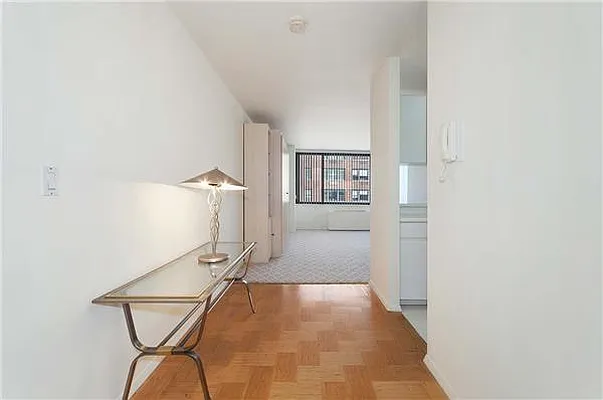 Rented by Engel & Völkers New York City | media 18