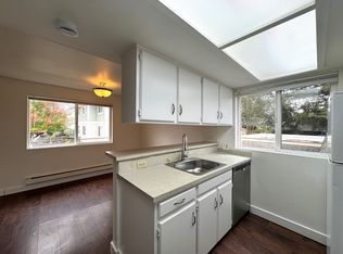 14507 NE 7th Pl APT 4, Bellevue, WA 98007