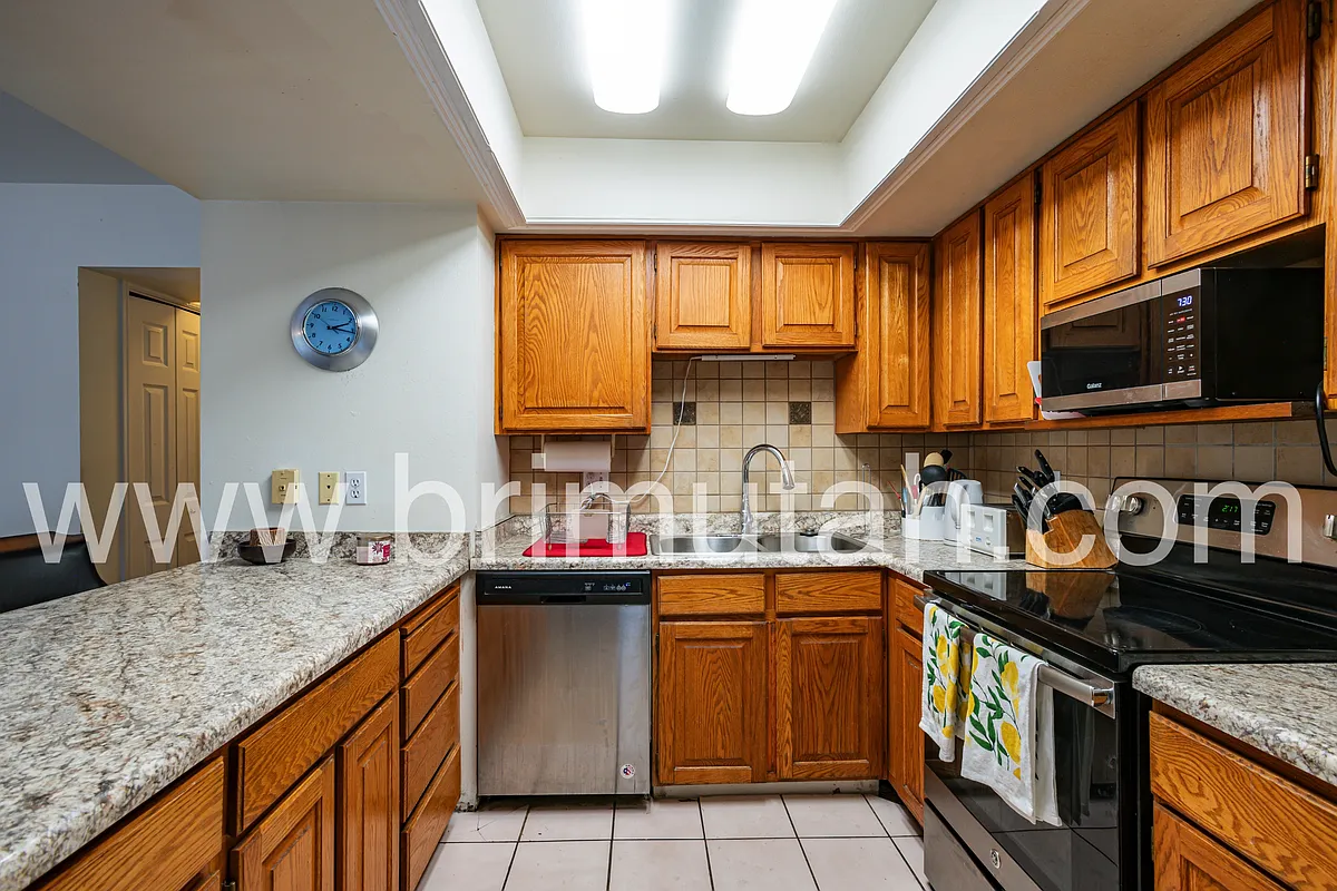 Building Photo - 3565 E Summer Estates Cir #1