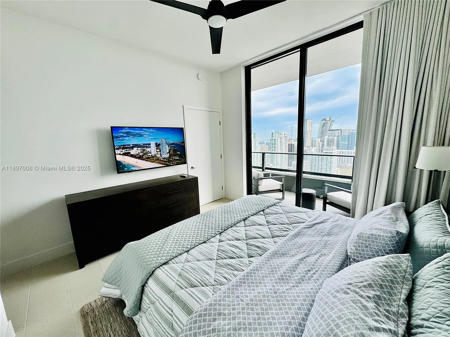 1 bed, 1.0 bath, 505 sqft, $4,900 — Photo 3