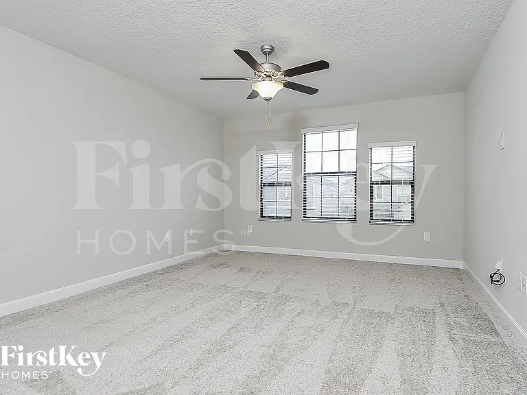 9823 Ivory Dr — Photo 7