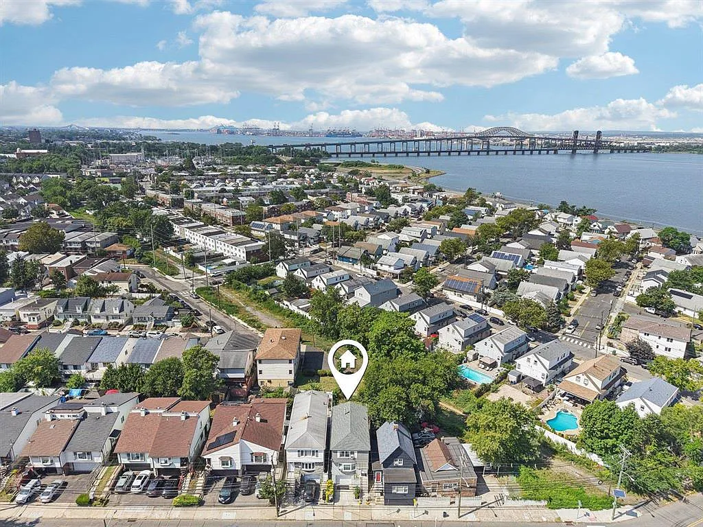 2 bed, $2,350 — Photo 2