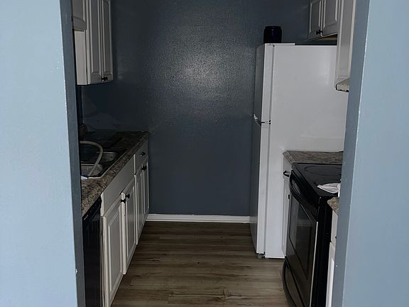 3rd image of 3261 King Bradford Dr