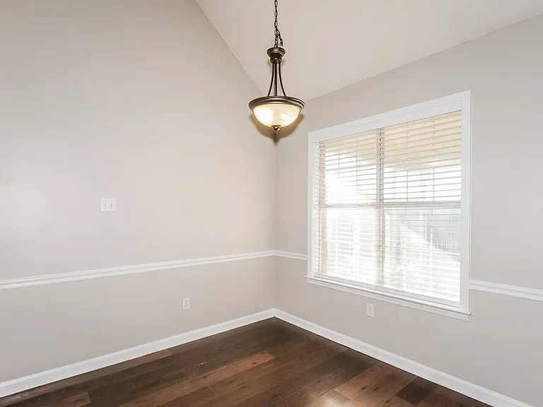115 Winding Creek Dr — Photo 7