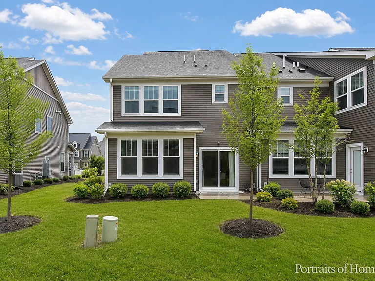 460 Watercress Dr — Photo 3