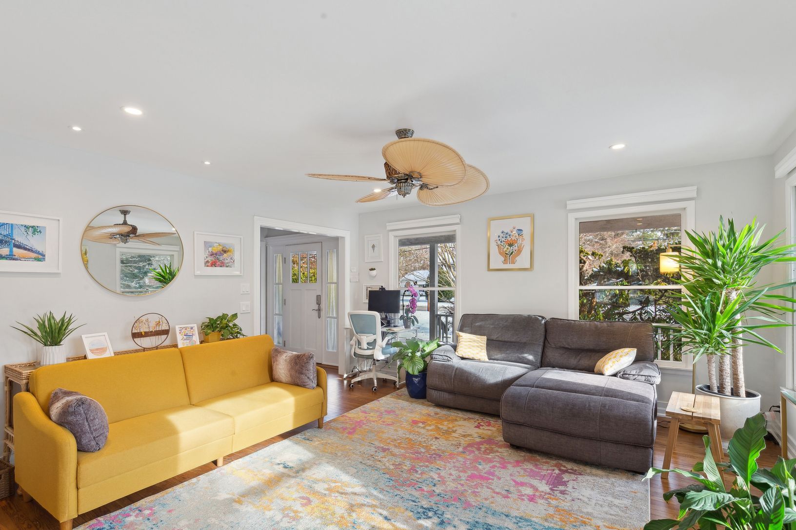  airy & bright