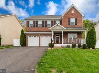 4270 Meyers Rd, Triangle, VA 22172