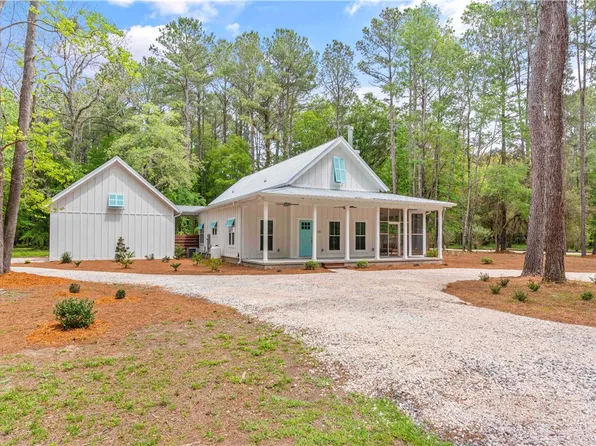 1092 Black Cypress Dr SW, Darien, GA 31305