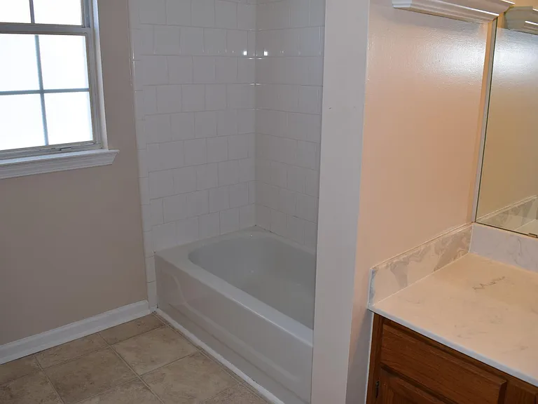 Upstairs full bath