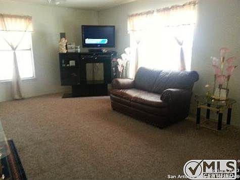 4th image of 15810 Pleasant Well Dr