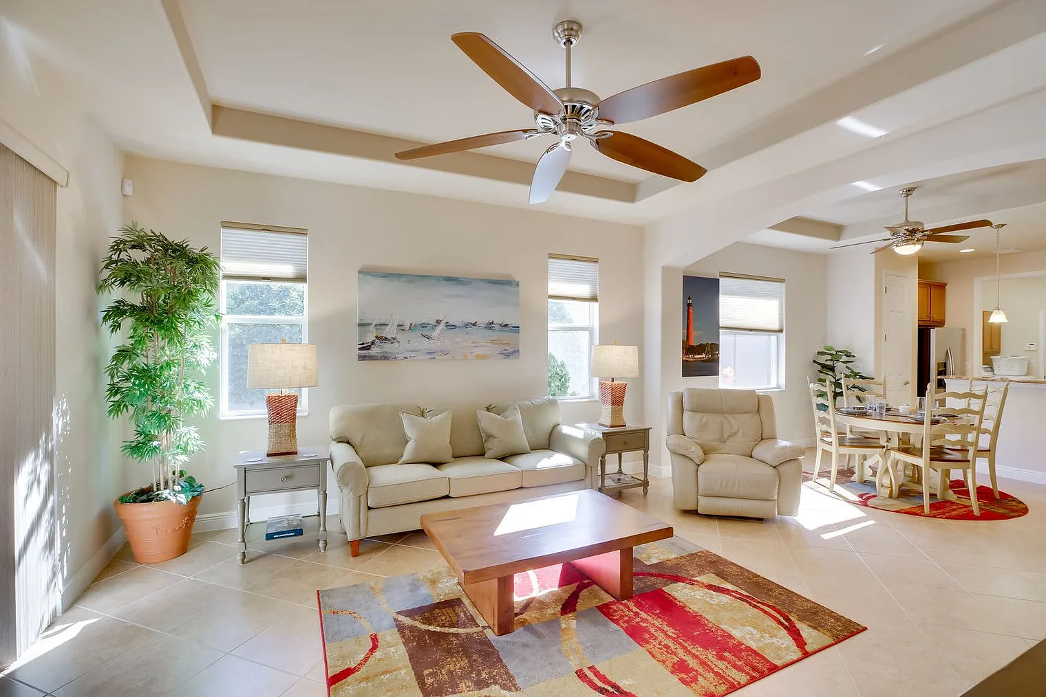 3 bed, 2.0 bath, 1496 sqft, $4,120 — Photo 2