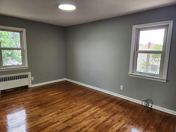 5th image of 546 Cleveland Ave #1