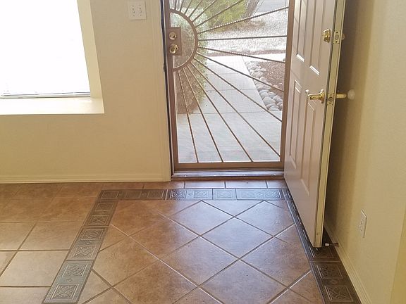 Front Entrance Tile Accent