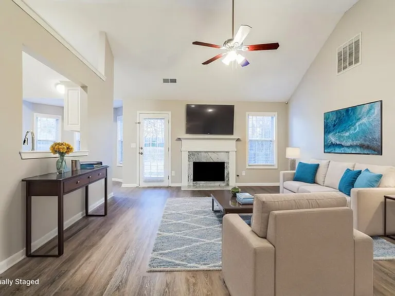 615 Waltman Point Pl — Photo 5