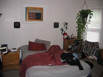 2nd image of 20 Alcott St #T2
