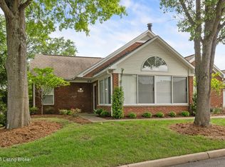 8230 Saint Andrews Village Dr, Louisville, KY 40241
