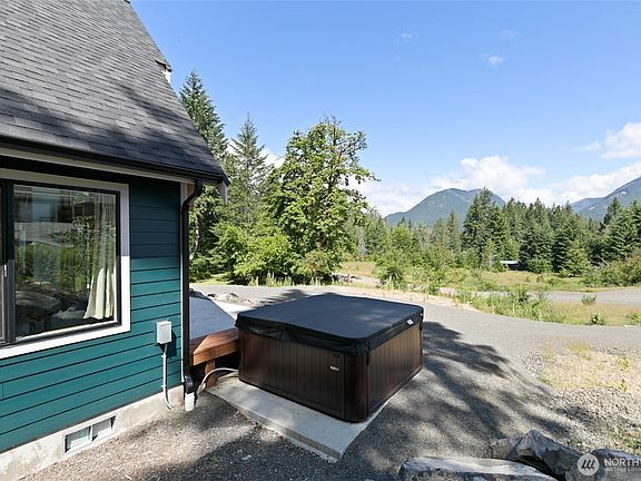 5th image of 126 Bear Grass Lane