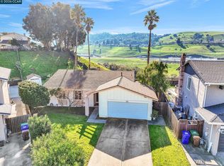 121 Fir Ct, Hercules, CA 94547