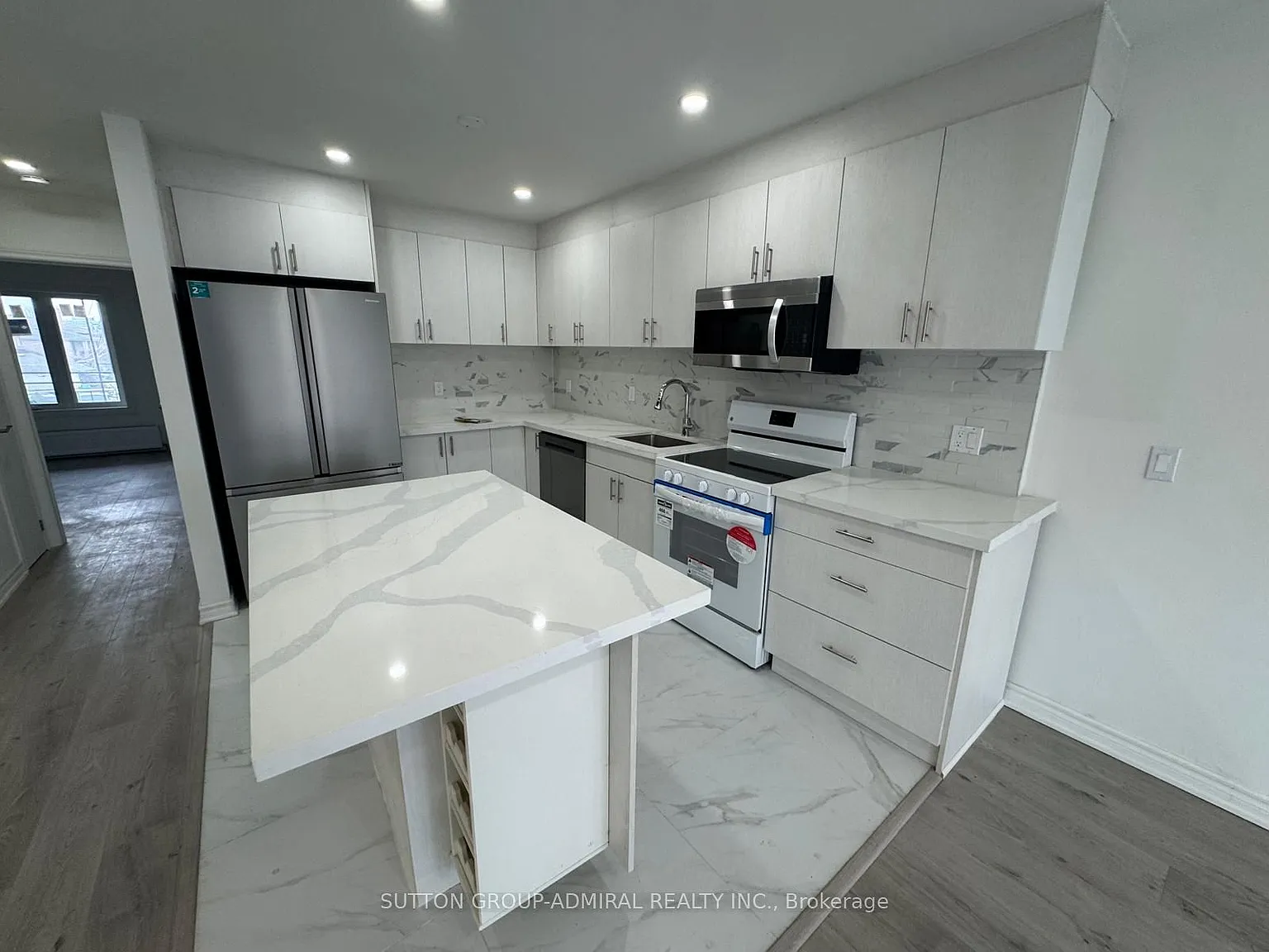 2 bed, $2,300 — Photo 3