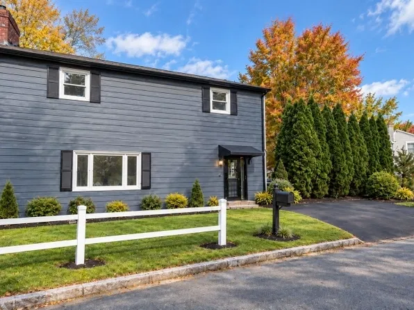141 Lake Dr, Byram Twp., NJ 07874