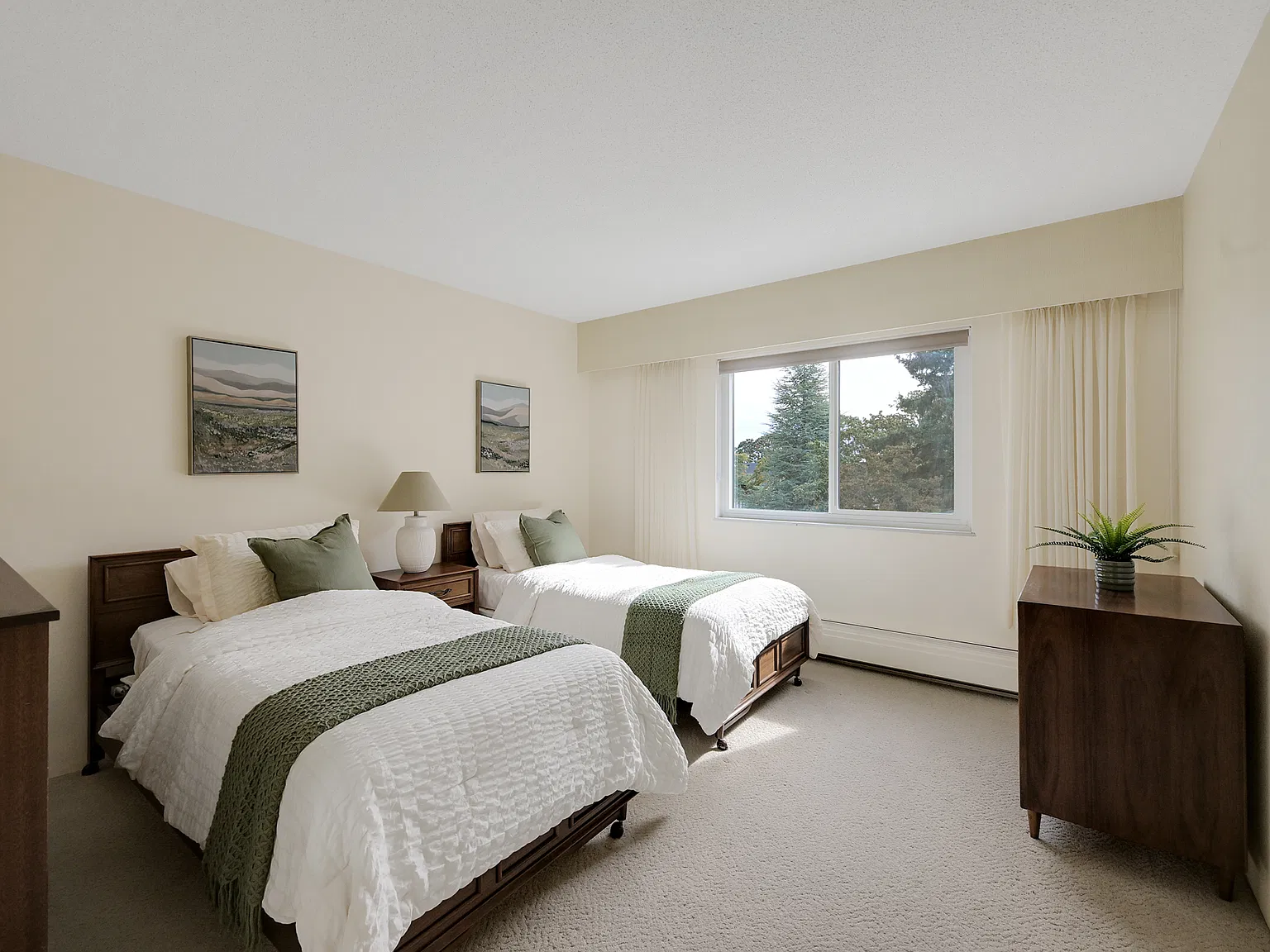 2 bed, 1400 sqft, $3,650 — Photo 3