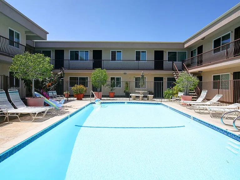 4930 Del Mar Ave #201 — Photo 13