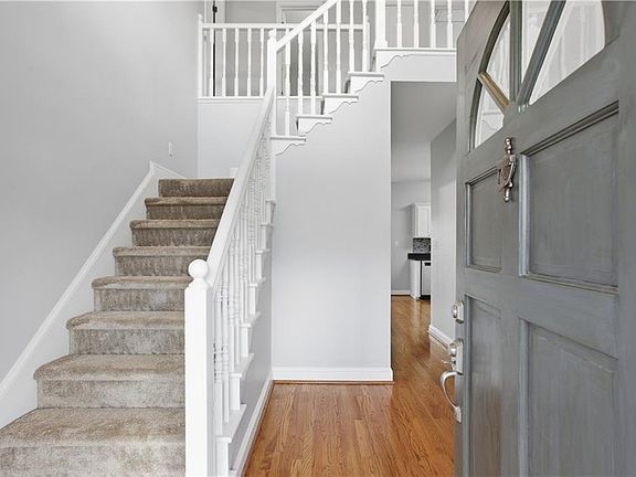 5th image of 175 Berkeley Way