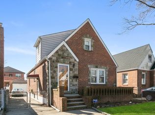 13848 62nd Rd, Flushing, NY 11367