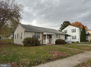 717 W Oak St, Palmyra, PA 17078
