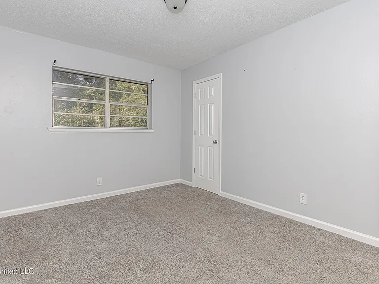 3419 Hospital Rd #11 — Photo 3