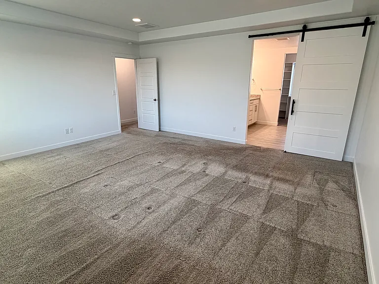 1477 E 3125 N — Photo 17