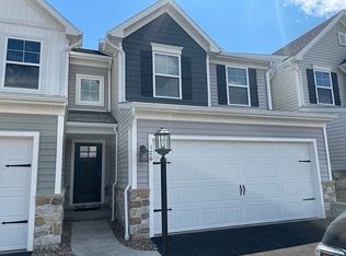 126 Magnolia Ln, State College, PA