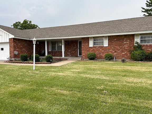 2nd image of 3117 NW Brent Cir