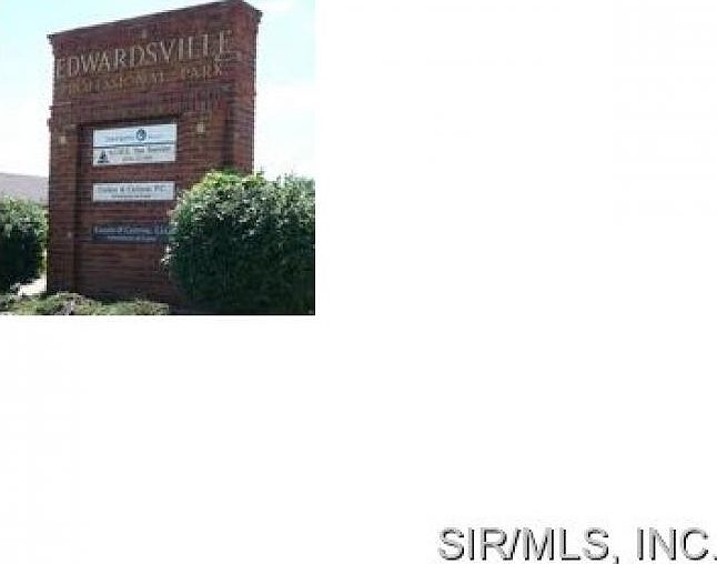 2nd image of 20 Edwardsville Prof Park