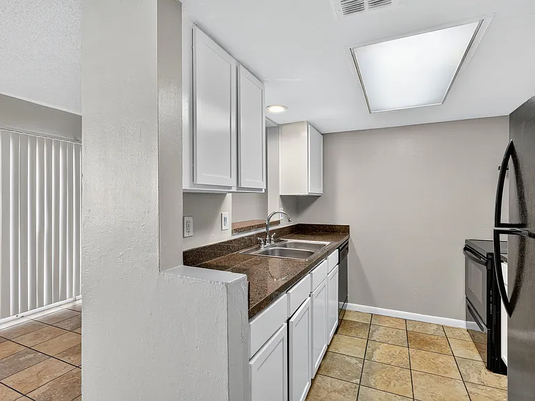 Terrace at Naples Townhomes — Photo 27