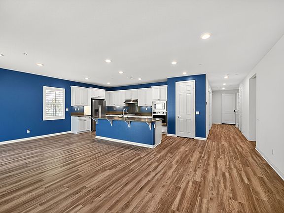 3rd image of 6328 Lake Melissa Dr