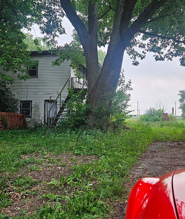 2nd image of 483 S 4th St