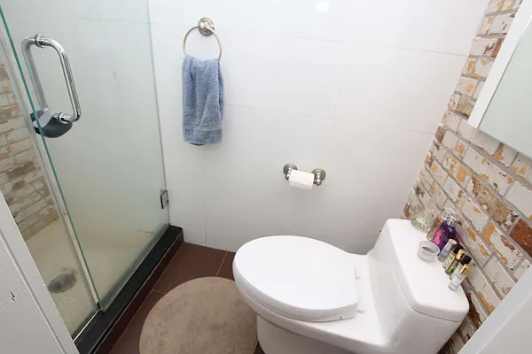 Rented by Nooklyn NYC LLC | media 25