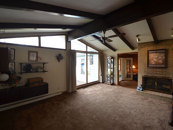 4th image of 6743 Lawnwood Dr