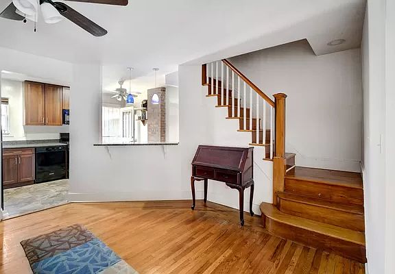 5th image of 2308 21st Ave
