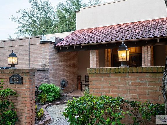 3rd image of 5323 Papaya Cir