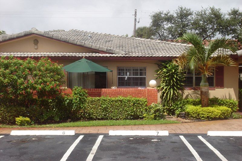1st image of 8601 NW 35th St APT 5