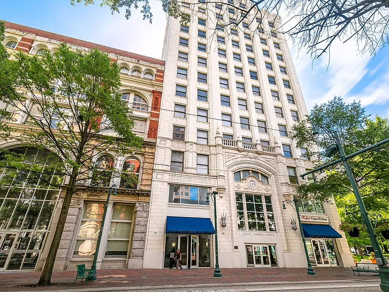 62 N Main St — Photo 11