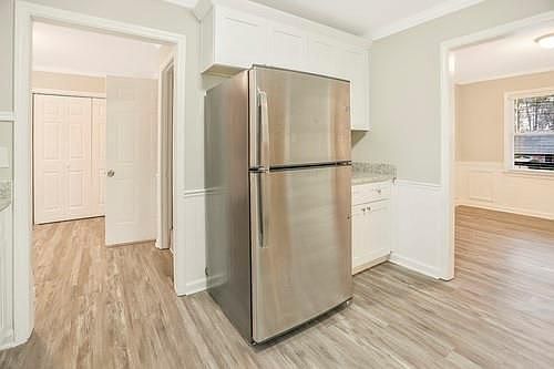 5th image of 2658 Laurel Woods Ln SE