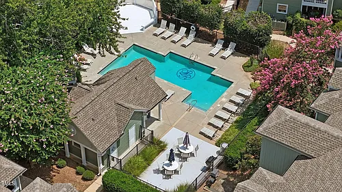 1011 Nicholwood Dr #209 Photo 1